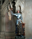Statue sur culot : sainte Jeanne d'Arc