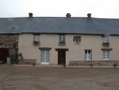 Ferme, 44 le Breil-Monbusson (Le Verger)