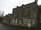 Immeuble à logements, 30 rue d'Argentré (Le Pertre)