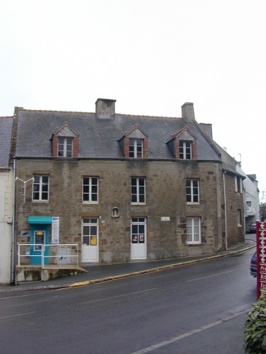 École des filles, place de l'Eglise (Saint-Coulomb)