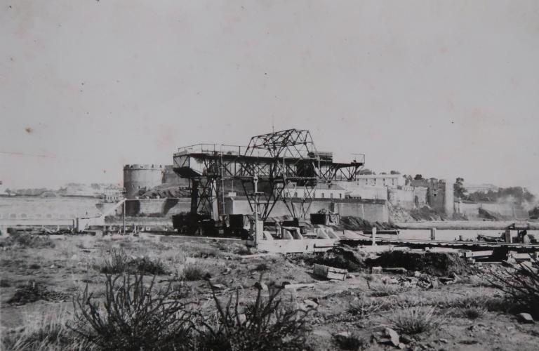 Jetée ouest, port de commerce (Brest)