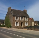 Maison, allée des Genêts ; route de Tréguier (Louannec)