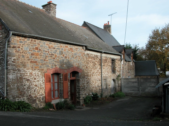 Ensemble de trois maisons, les Fontaines (Saint-Guinoux)