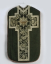 Ornement vert 2 : chasuble, étole, manipule, voile de calice, bourse de corporal