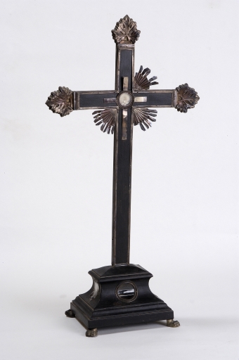 Croix-reliquaire