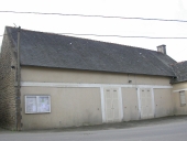 Salle des fêtes, rue de la Forge (Trévérien)