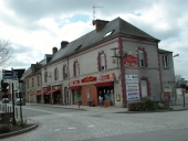 Immeuble à logements, 35, 37 rue de Rennes (Noyal-Châtillon-sur-Seiche)