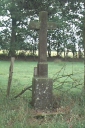 Croix de chemin, près de la Petite Maison Neuve (Livré-sur-Changeon)