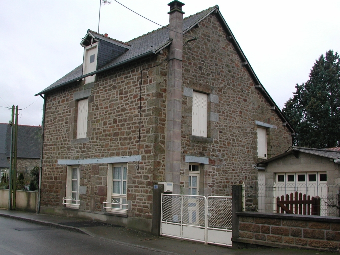 Maison, 15 rue de Beaumanoir (Sens-de-Bretagne)