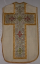 Ornement blanc 1 : chasuble, étole, manipule, voile de calice