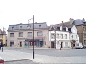 Maison, 11 place Chateaubriand (Dol-de-Bretagne)