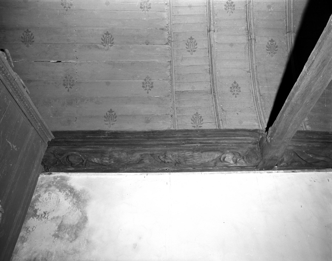 Décor de charpente : 4 sablières, 1 blochet, 1 entrait