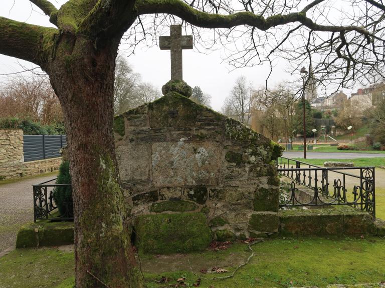 Fontaine de dévotion Notre-Dame-du-Roncier, dite Fontaine miraculeuse (Josselin)