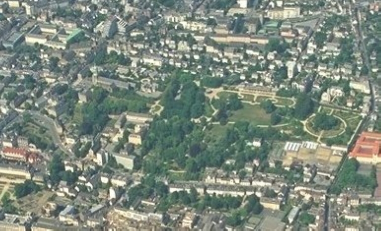 Jardin public, dit Le Thabor, rue de Paris ; place Saint-Melaine ; rue de la Palestine ; boulevard de la Duchesse-Anne (Rennes)