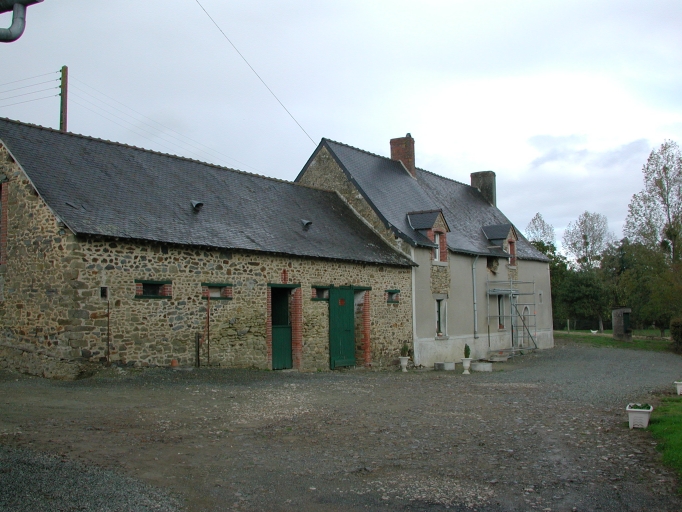 Ferme, actuellement maison, la Quinotière (Gennes-sur-Seiche)