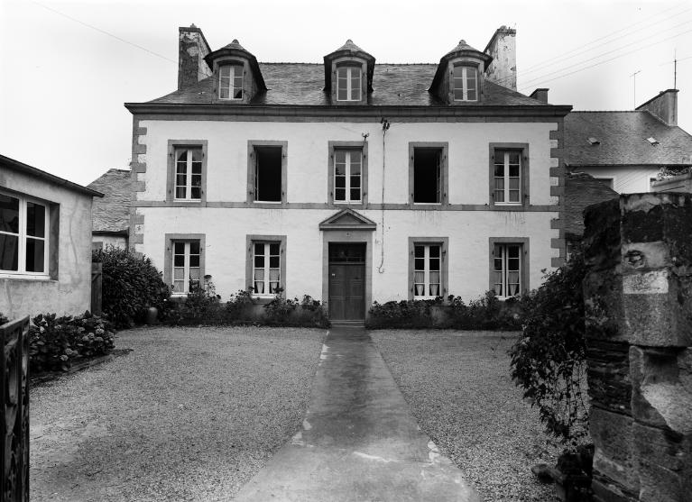 Presbytère, 12 Rue Paul Serusier (Châteauneuf-du-Faou)