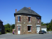 Magasin de commerce, 22 rue Noël Georges (Maxent)