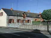 Maisons, rue de la Libération (Guipry fusionnée en Guipry-Messac en 2016)