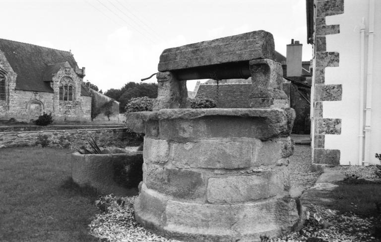 Presbytère, 8 place de l'Eglise (Trégourez)