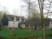 Moulin à farine de Trozulon, actuellement maison (Laniscat fusionnée en Bon Repos sur Blavet en 2017)