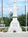 Monument aux morts, rue du Champ Mulon (Saint-Erblon)