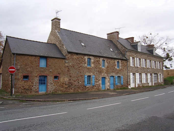 Maisons, alignement de deux logis et d'une dépendance, rue du Général de Gaulle, le Clos-du-Pont (Ploubalay fusionnée en Beaussais-sur-Mer en 2017)