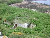 Abri "VF" (Verstärkt feldmäßig) à personnel, adossé au rempart au Nord, Ile Cézon (Landéda)