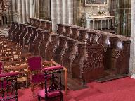 Ensemble de stalles dans la cathédrale Saint-Tugdual (contre les piliers nord et sud du chœur) (Tréguier)