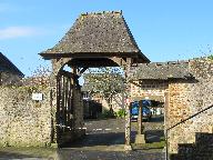 Portail de l'ancien presbytère (Parcé)