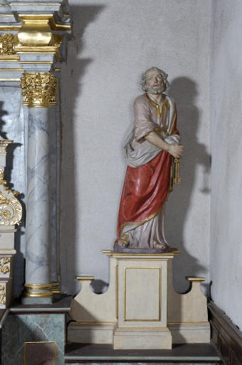 Statue sur socle : Saint Pierre