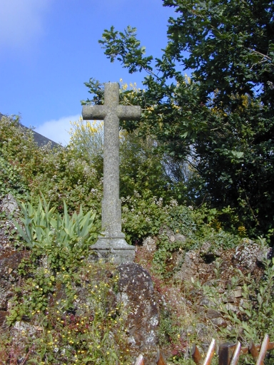Croix de chemin, 6 rue Pierre Porcher (Maxent)