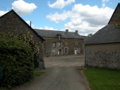 Ferme, la Chapelle aux Grignards (Saint-Thual)
