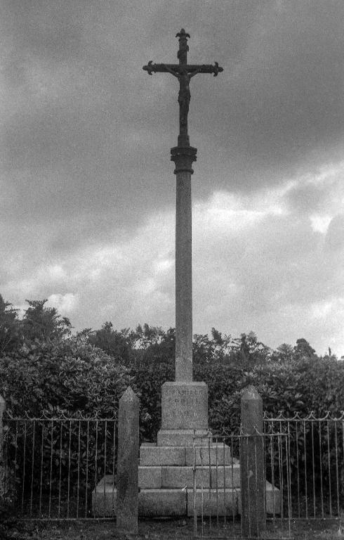 Les croix monumentales sur la commune de Plougar