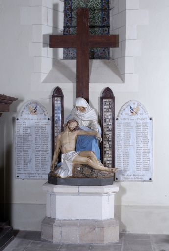 Groupe sculpté : Vierge de pitié