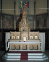 Ensemble du maître-autel : autel, tabernacle, retable, gradin d'autel, 3 degrés d'autel
