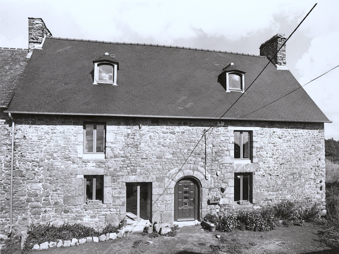 Maison, le Rocher (Baguer-Pican)