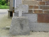 Croix monumentale, 5 rue du Puits Robidou (Tinténiac)