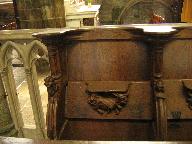 Cathédrale Saint-Tugdual : stalle 12