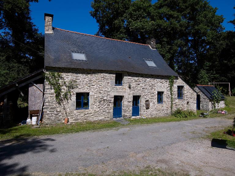 Moulin à eau, aujourd'hui maison, l'Ethier (Saint-Gravé)