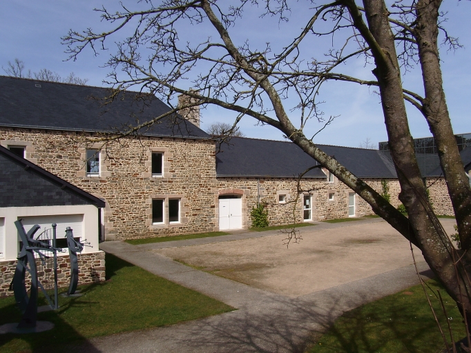 Manoir de la Ville-Robert, rue Louis Massignon (Pordic)
