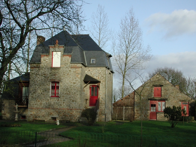 Maison ou relais de chasse, le Bois de la Fachelière ; le Petit Breil (Lourmais)