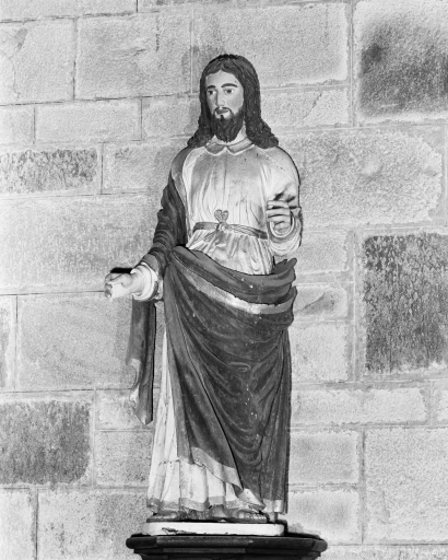 Statue de saint non identifié