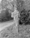 Croix de chemin dite la Croix Verte, près de Poulfos (Merléac)