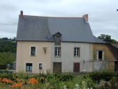 Maison, 1 rue de la Mézière (Montreuil-le-Gast)