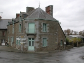 Ancienne ferme - café (Bonnemain)