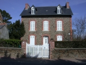 Maison, 38 rue Joseph Camard (Etables-sur-Mer fusionnée en Binic-Etables-sur-Mer en 2016)