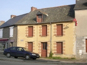 Maison, 1 place de l'Eglise (Saint-Domineuc)