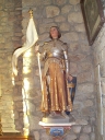 Statue, socle (petite nature) : sainte Jeanne d'Arc