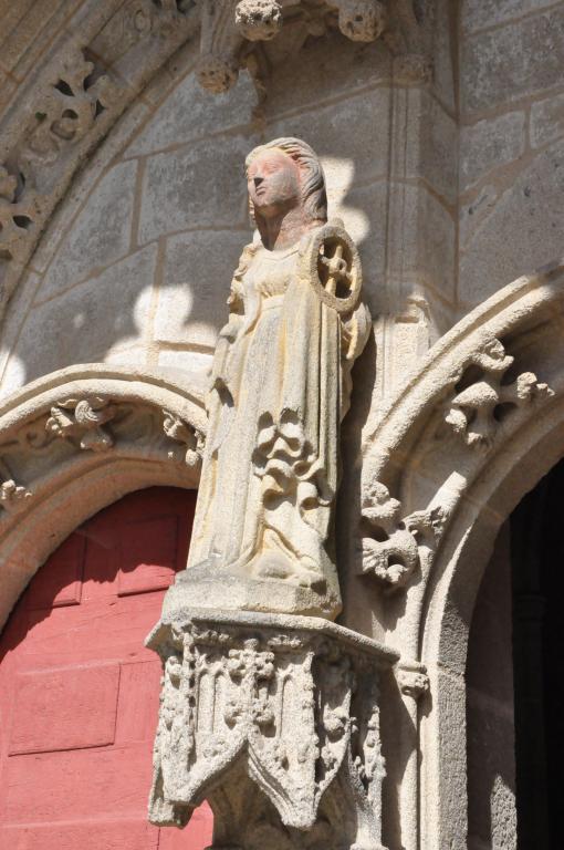 Statue (petite nature) : sainte Catherine d'Alexandrie, église paroissiale Notre-Dame (Kernascléden)