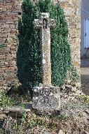Croix monumentale (La Fontenelle fusionnée en Val-Couesnon en 2019)